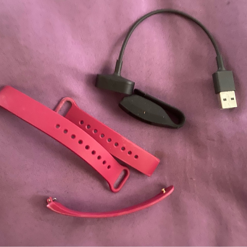 Fitbit Inspire wristband, clip and charger